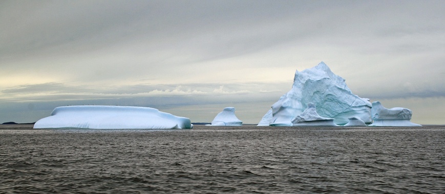 Icebergs_June19_1736